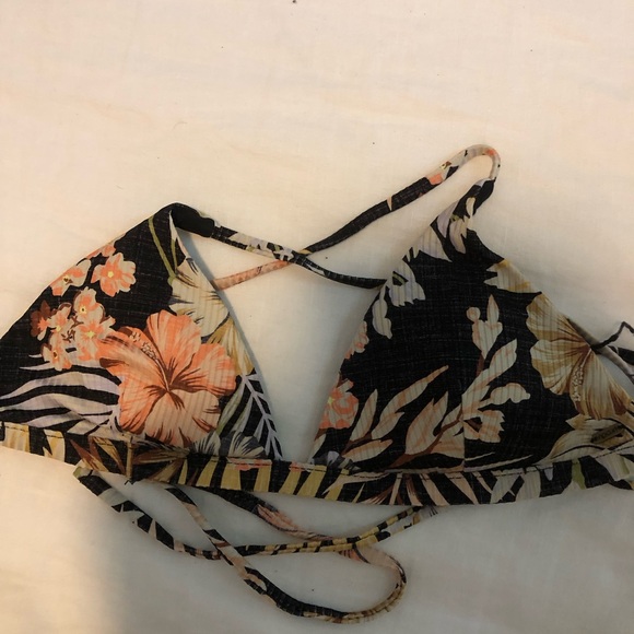 Rip Curl Bikini Top - Picture 4 of 5